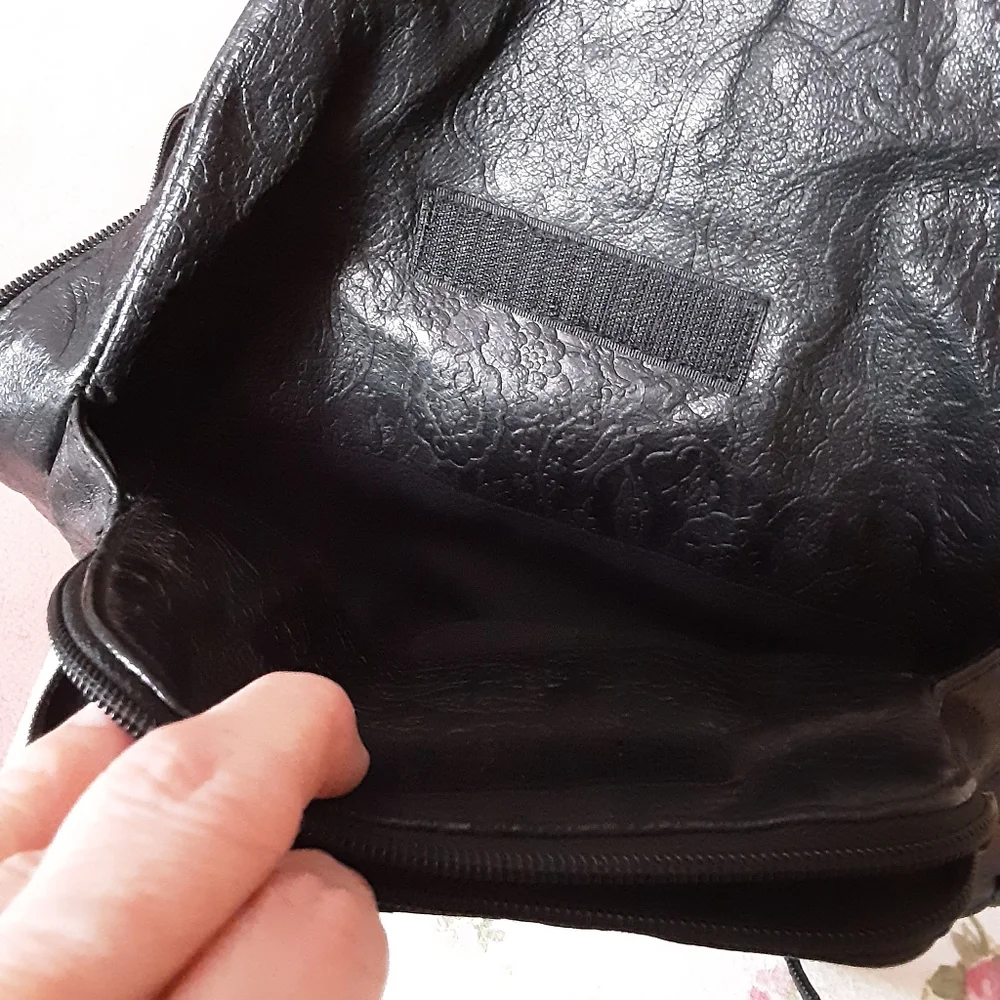 "Studio Works" Leather Backpack - Picture 5 of 10